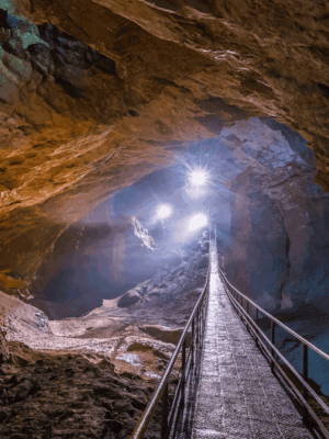 На мотоцикле в Новоафонскую пещеру На мотоцикле в Новоафонскую пещеру