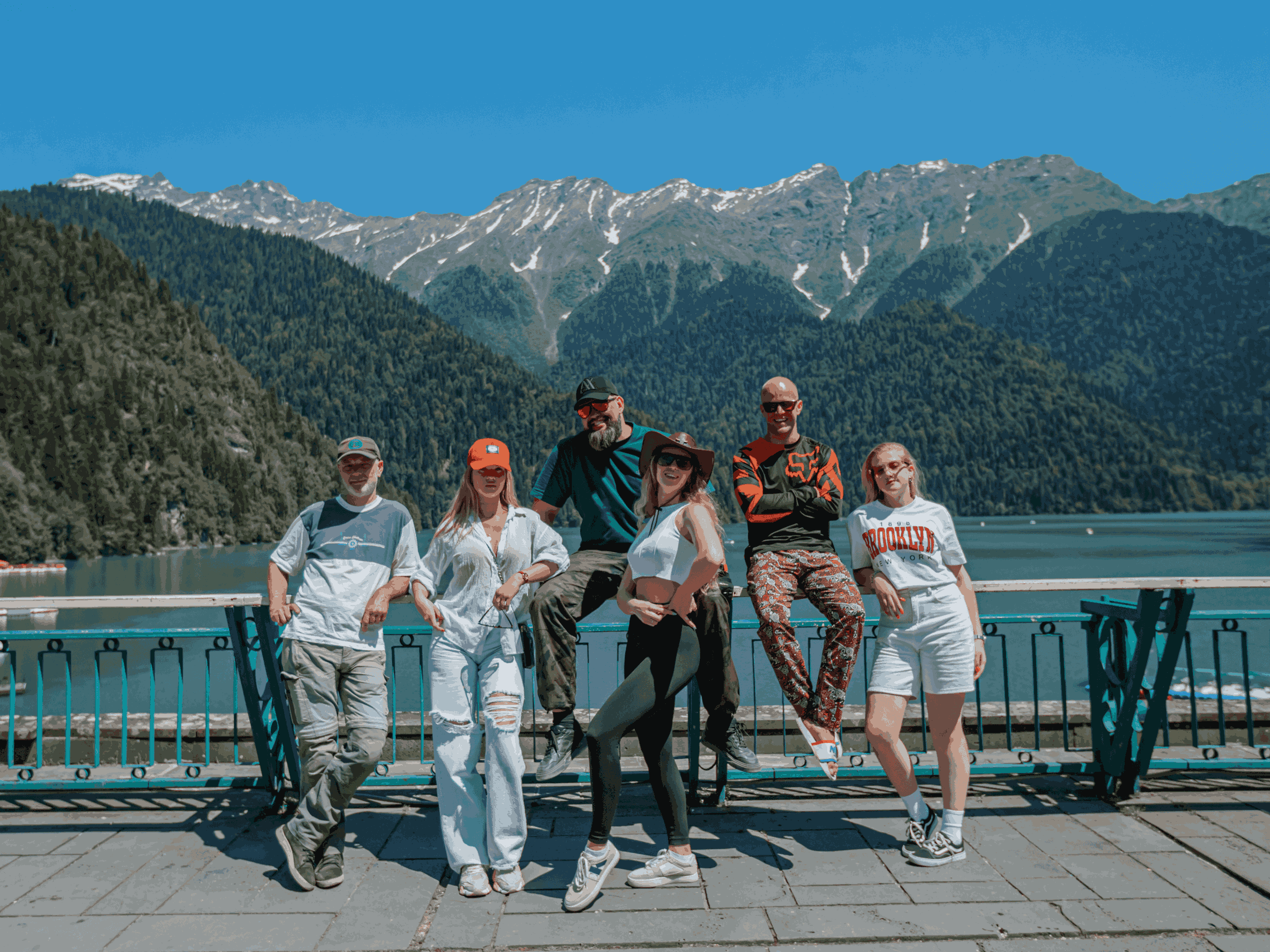 Мотопрогулка на озеро Рица Мотопрогулка на озеро Рица